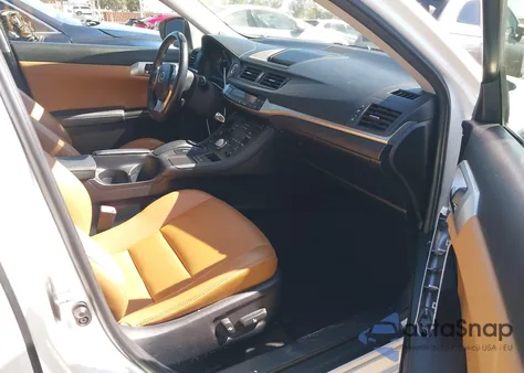 2013 Lexus Ct 200H из США, поврежденный, VIN JTHKD5BH7D2148765